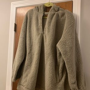 Sherpa pullover size 2X koolaburra by UGG